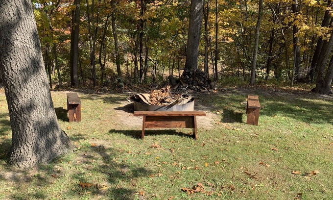 Frederick Cabin | Whispering Oaks Cabin 15033 Ray Rd , Rushville , IL 62681