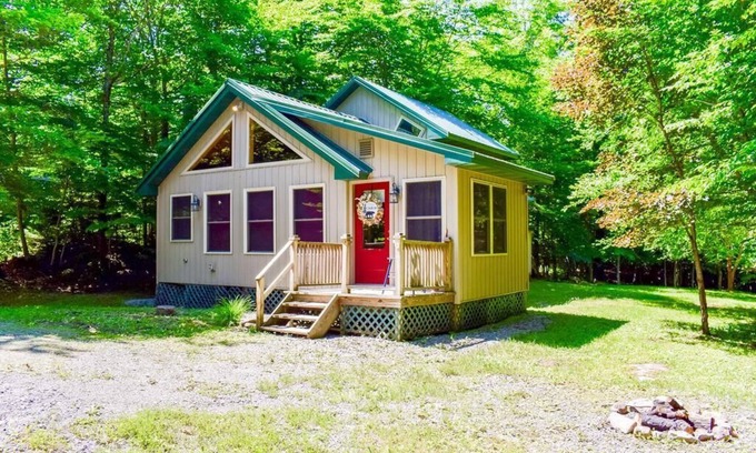 Old Forge Cabin | Whispering Pines - Old Forge, Hollywood Hills Cabin