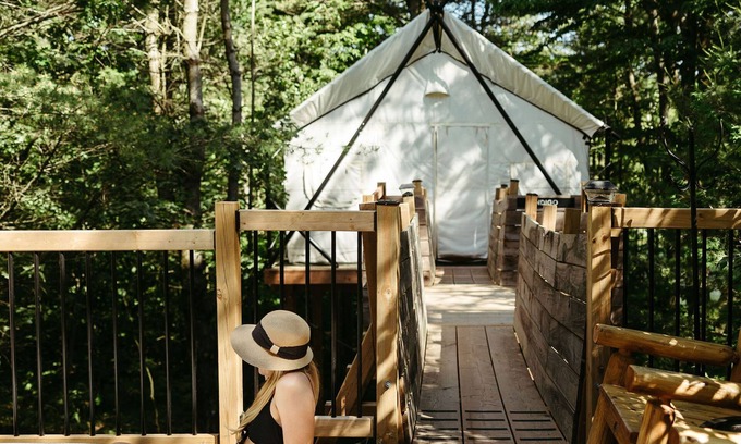 Grafton Resort | Whispering Springs Wilderness Retreat
