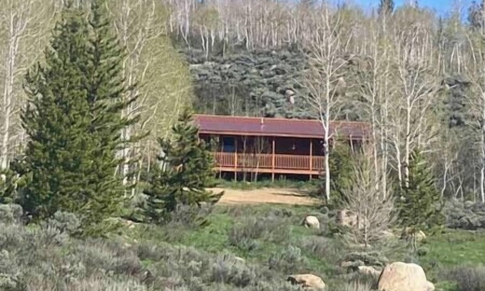 Walden House | Whistle Pig Retreat @ 22 West