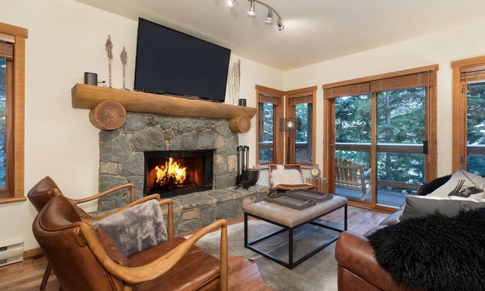 Nordic Estates Condo | Whistler Creekside Luxurious Unit in Taluswood