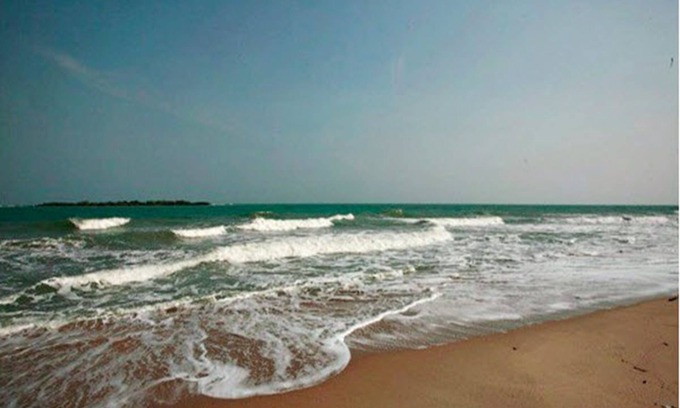 Ban Phe Hotel | White at Sea Resort
