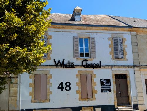 Condom Bed & Breakfast | White Chapel