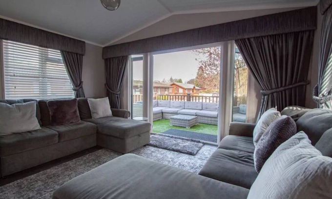 Troutbeck Bridge Cabin | White Cross Bay Holiday Park, Troutbeck bridge. A591