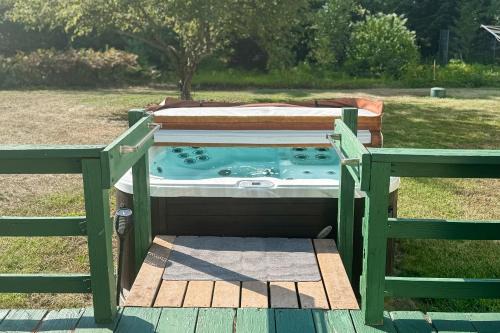 Center Ossipee House | White Mountain Getaway