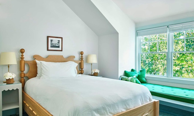 Shelter Island Heights Hotel | White Oak Cottage | The Pridwin Hotel and Cottages