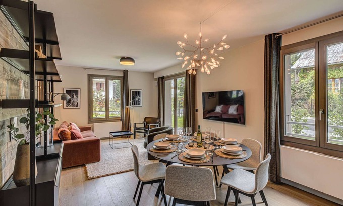 Chamonix City Centre Apartment | White pearl A05 – Modern apartment Chamonix - Alpes Travel – Sleeps 4-6