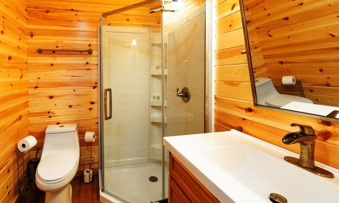 Sioux Narrows Nestor Falls Cottage | White Pine Retreat - Channel View. This is our nicest cabin - all new.