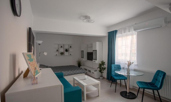 Alba Iulia Apartment | White Studio Center