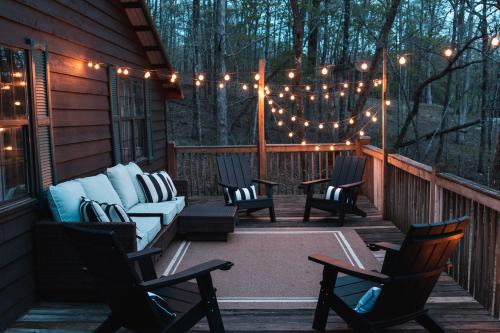 Blue Ridge House | White Tail Nook