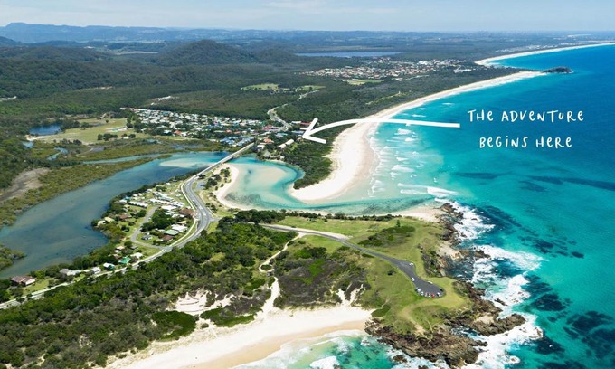 Hastings Point Villa | White Waves on the Beach