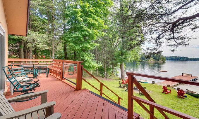Jones Falls Cottage | Whitefish Lake: Waterfront Cottage w/Boat Dock!