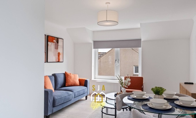 Central Aberdeen Apartment | Whitehall Stay Apartment