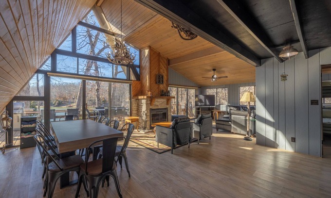 Innsbrook Ski Chalet | Whitetail Creek Retreat by Innsbrook Vacations!