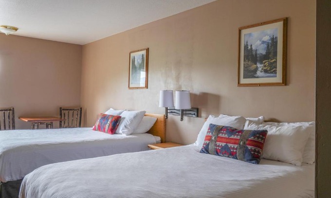 Big Sky Hotel | Whitewater Inn