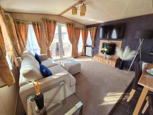 Seasalter House | Whitstable Ambleside
