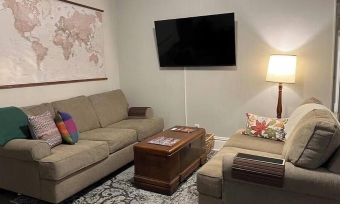 Springfield House | Whitt’s End - a spacious private lodging in a historic Springfield neighborhood
