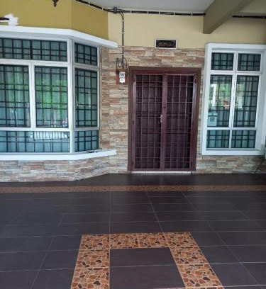Jasin House | Whole Family House for Holiday in Jasin