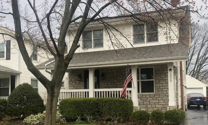 Grandview Heights House | Whole Home- In the Heart of Grandview Heights!