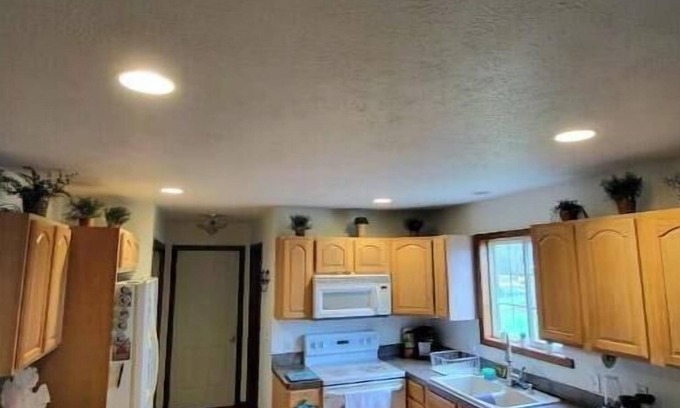 West Olive House | Whole house peaceful country setting 2bdrm 1.5bath