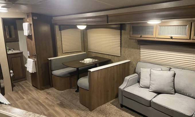 Interchange Square House | Whole Rv for You Free Parking & Self Check-in.