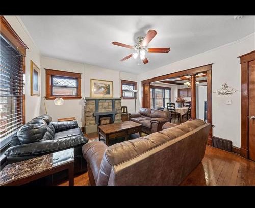 North Hyde Park Apartment | Whole unit for a family to stay