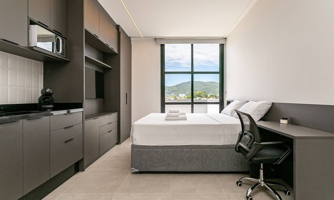 Santa Monica Apartment | WI-FI 300MB | Studio | Estação Santa Mônica #SM107