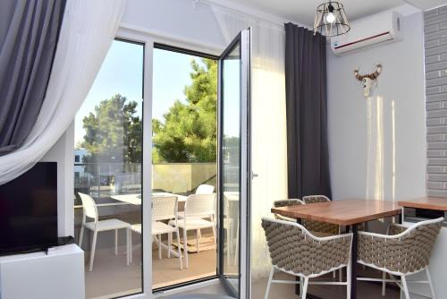 Qerek Apartment | Wide Beach Apartments 236