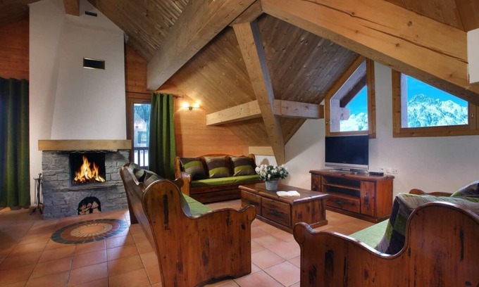 Oz Apartment | Wifi, 50m from resort center, fitness, swimming pool, sauna, hammam, balcony, tv, ski locker, 40m²