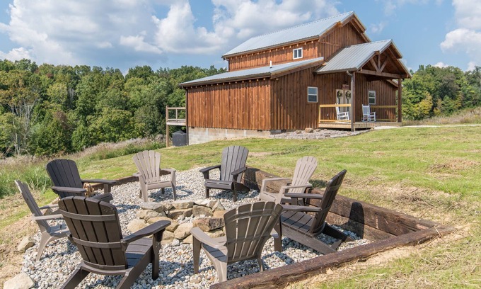 Rogers Cabin | WiFi & Adventure - Large Family-Friendly Cabin - Starlight Cabin - Red River Gorge, Kentucky!