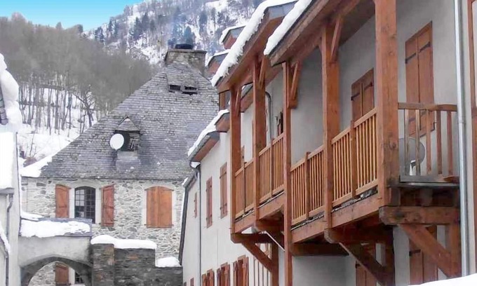 Vignec Apartment | Wifi, Ground floor, swimming pool, tv, ski locker, 45m², Saint Lary Soulan