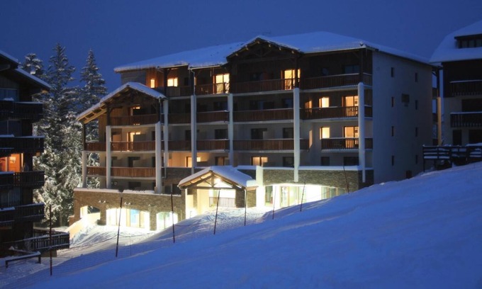 Selonnet Apartment | Wifi, ski-in/ski-out & foot of the slopes, terrace, parking, tv, ski locker, 40m², Chabanon-Selonnet