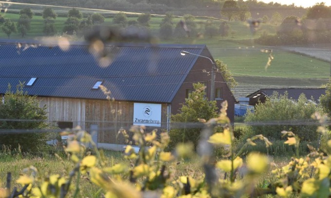 Sint-Pieters-Voeren Bed & Breakfast | Wijndomein Zwaeneberg