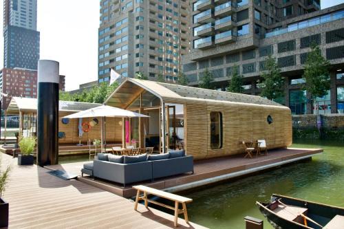 Kop van Zuid House | Wikkelboats at Floating Rotterdam Rijnhaven