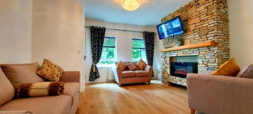 Ballyshannon House | Wild Atlantic Way - Haven - Sleeps 10