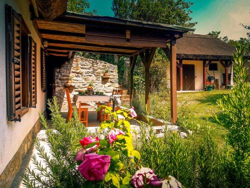 Badacsonytomaj House | Wild Boar Cottage - Romantic getaway