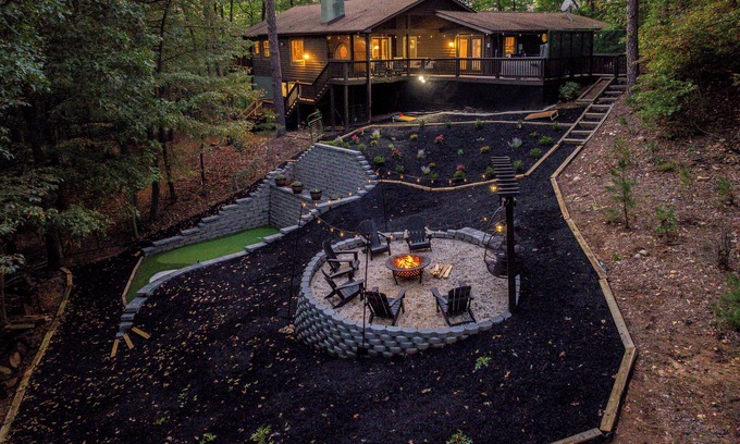 Shenandoah Cabin | Wildberry Ridge - Hot Tub, Sauna, Game Room, Putting Green