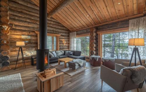 Nellimo Hotel | Wilderness Hotel Nellim & Igloos
