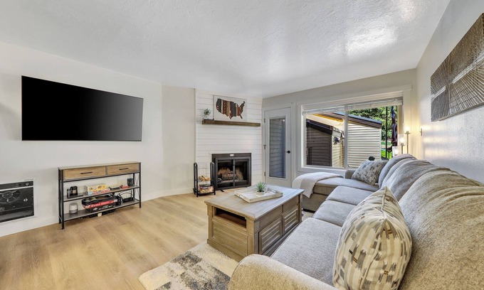 Brian Head Condo | Wildflower Getaway: Modern 1-BR Condo with Fantastic Amenities