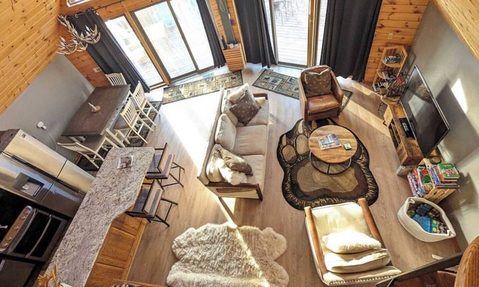 Tofte Cabin | Wildlife Chalet - Barrel Sauna|Lake View|Deck|Grill|TVs|WIFI|Games|Firepit