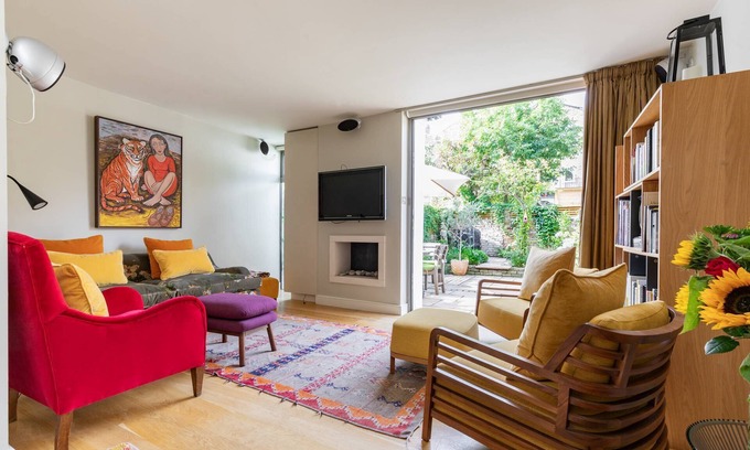 Kentish Town Apartment | Willes Road II by onefinestay