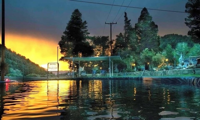 Bridgeport Cabin | Willow Springs Resort