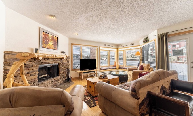Lakeside Village Apartment | Willows #1704 by Summit County Mountain Retreats