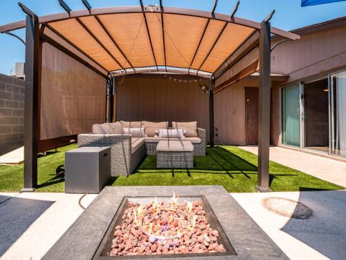 Maryvale House | Willows Rest Retreat - Your Next AZ Stay