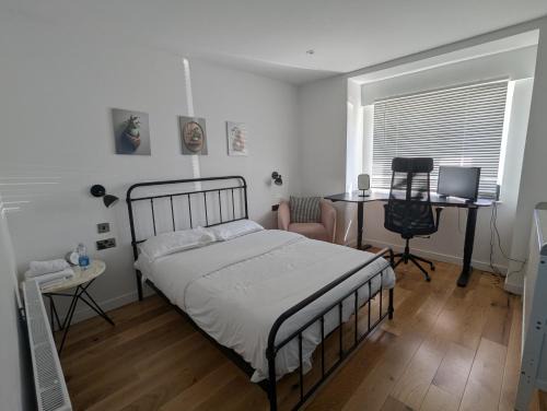 Eastleigh House | Wilmer House
