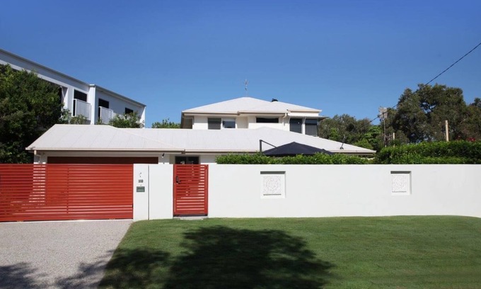 Dicky Beach House | Wilson House at Dicky Beach