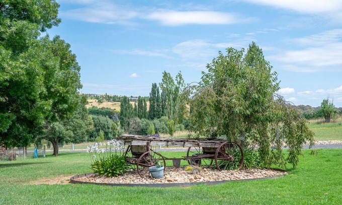 Orange House | "Wiltara" Estate Rural Escape for 2 to 14 Guests