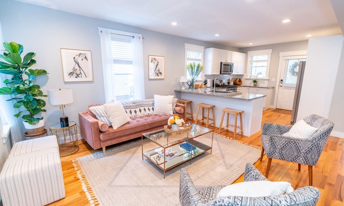 Prospect Hill Apartment | Winchester - Your Home Away from Home