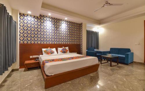 Amer Fort Road Hotel | Wind Palace Hotel