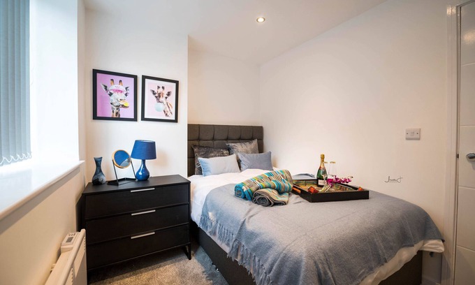 Lytham St. Anne's Apartment | Windmill House Apt 4 - Comfortable - Clean - Stylish